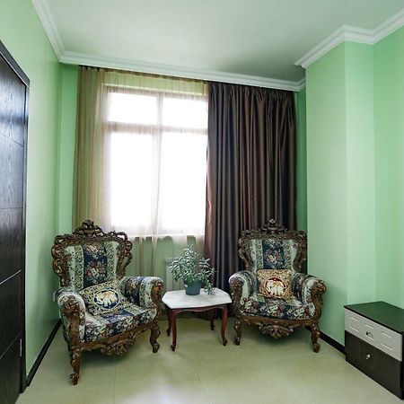 Apartment On Javakhishvili Batoumi Extérieur photo