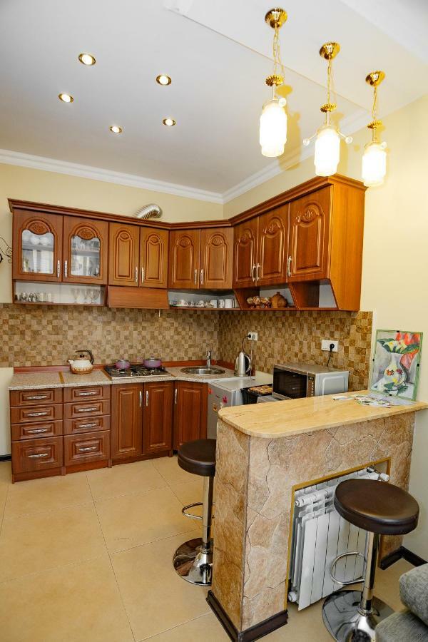 Apartment On Javakhishvili Batoumi Extérieur photo