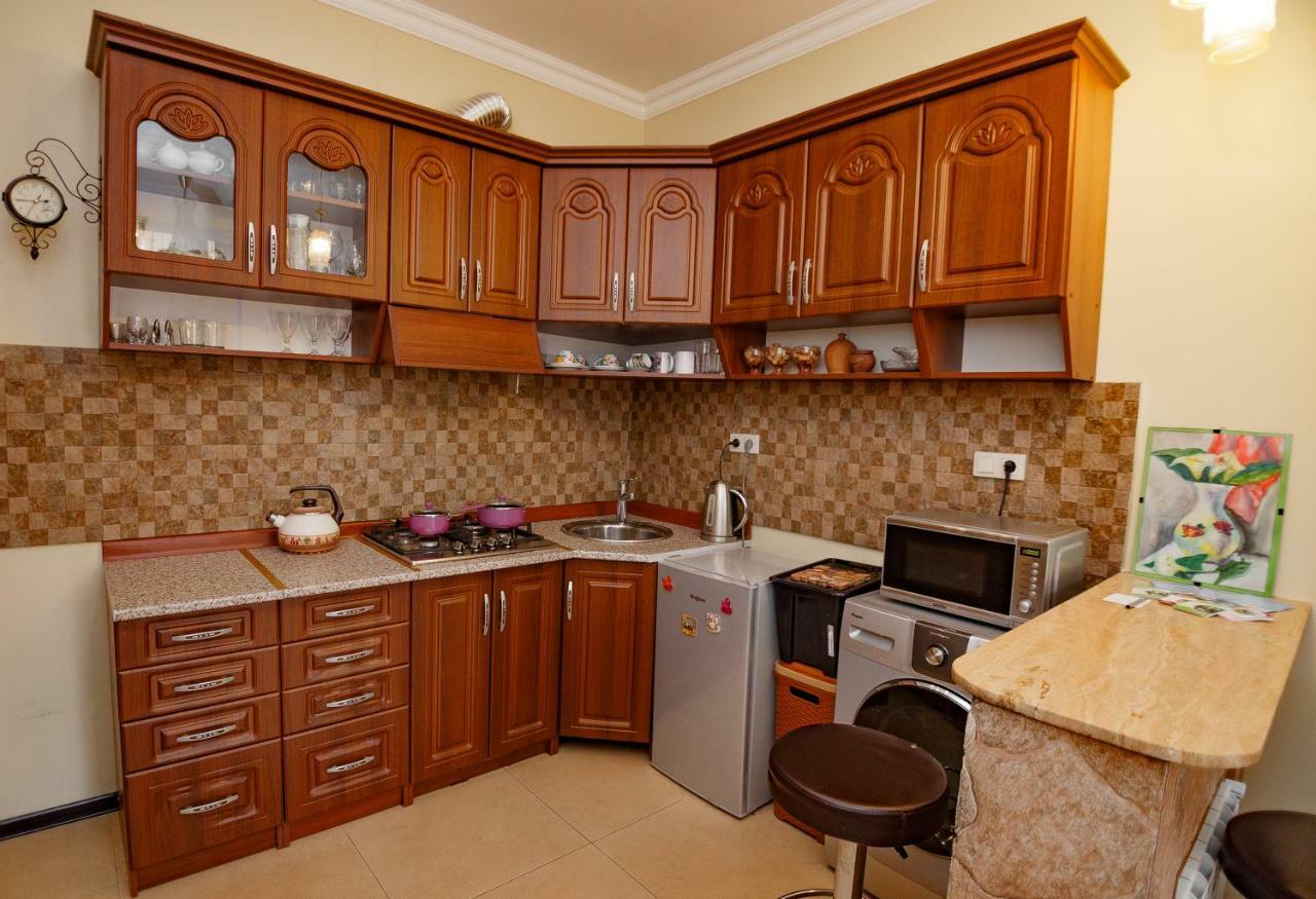 Apartment On Javakhishvili Batoumi Extérieur photo